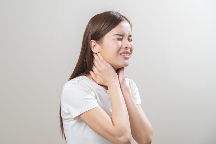 喉の詰まり・違和感は整体で改善できる— 自律神経専門整体が解説する本当の原因